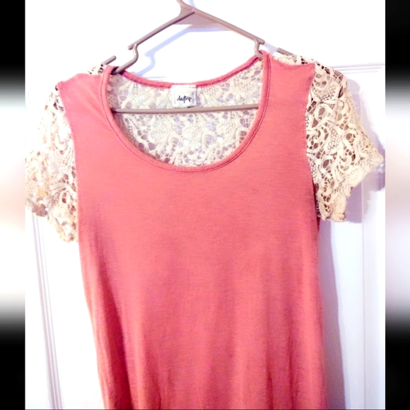 Day trip crochet blouse - Picture 2 of 3